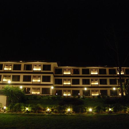 Hotel Tropika Davao Luaran gambar