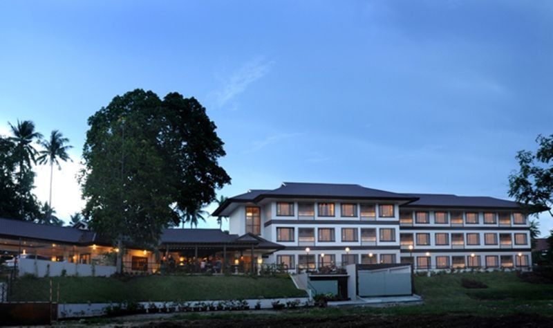 Hotel Tropika Davao Luaran gambar